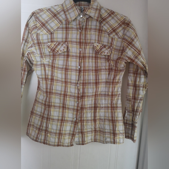 NWOT Cowgirl eastern shirt - Picture 9 of 10
